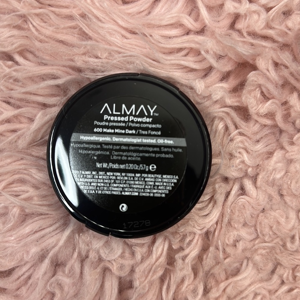 3 Almay compact pressed powder for $12 - Picture 2 of 3